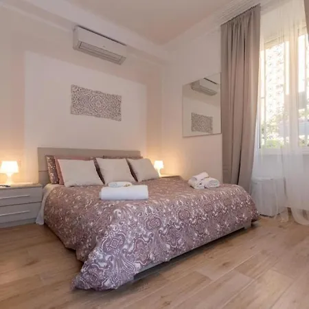 Pensión Lovely Nights - Luxury Roma