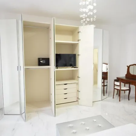 Apartment St Peter's Elegant Holidays Rome