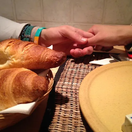 Eat&sleep Couette-café