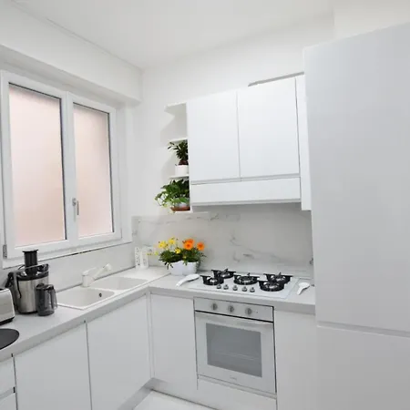 St Peter's Elegant Holidays Apartment *