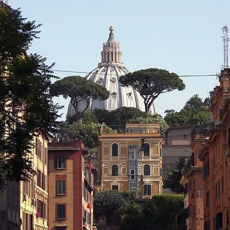 285 Vatican 3*