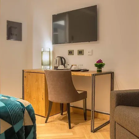 Otel Navona Essence