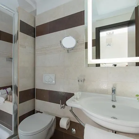 Hotel Yes Boutique 3*