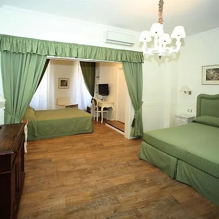 Guest house Residenza Ponte Sant'angelo 2*