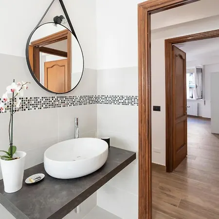 Apartment G&c House *
