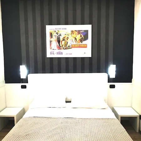 Bed & Breakfast Cinema House 2 Roma