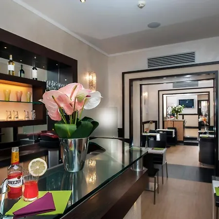 Hotel Yes Boutique 3*