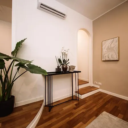 Fellini Design Suites Romе *
