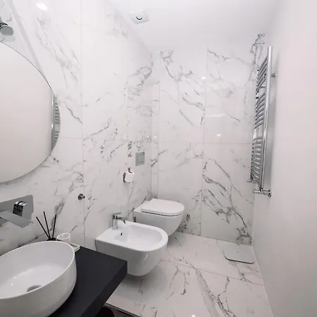 Fellini Design Suites Romе Vendégház