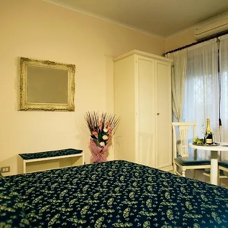 Piccolomini Inn Vaticano