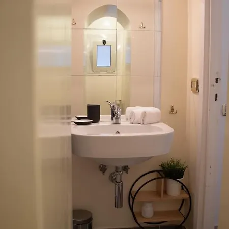 Apartamento The Rent - Piazza Di Firenze Roma