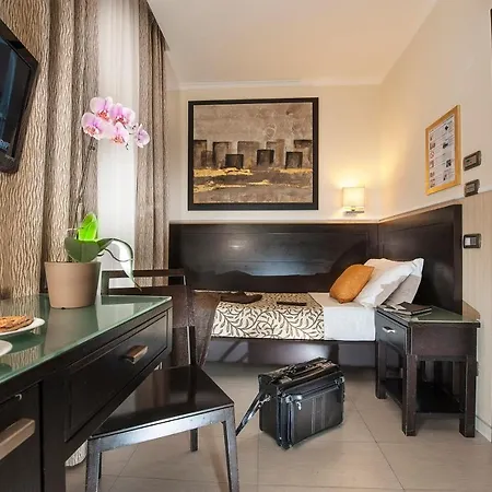 Yes Boutique Hotel 3*