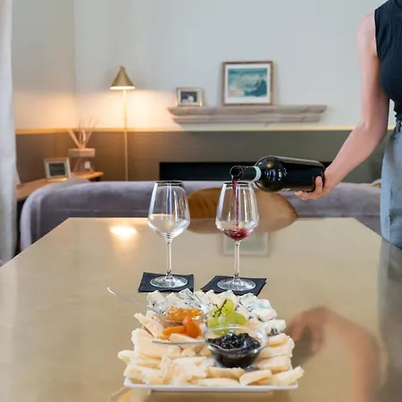 9hotel Cesari Отель 4*