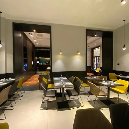 罗马诺德诺瓦酒店 3*