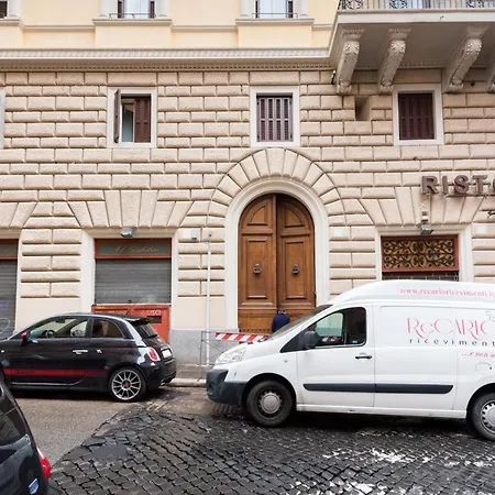 Rione Monti Apartment