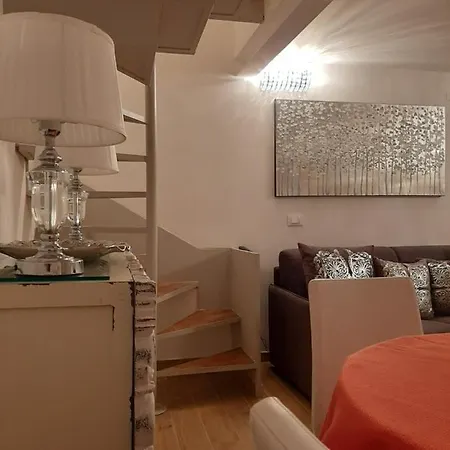Navona House Apartment *