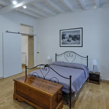 Apartment Domus Pastini Rome
