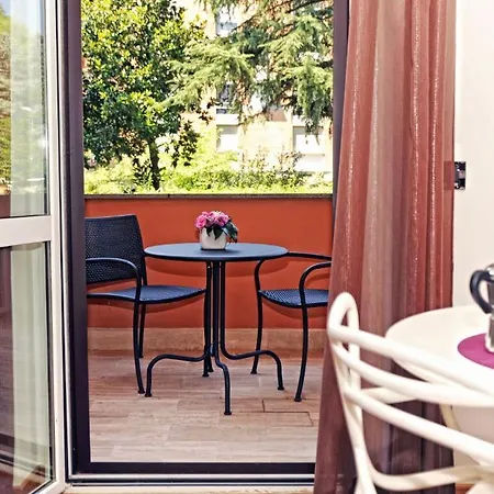 55 Aparthotel Roma