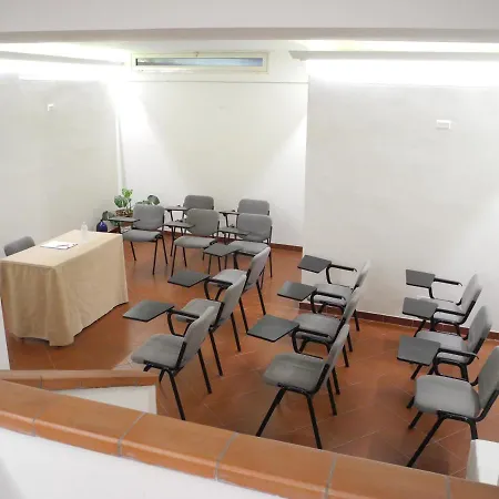 Hotel Corona فندق روما