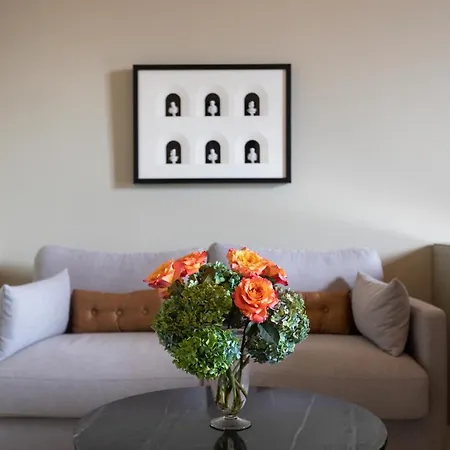 Domus 21 Luxury Guest house 2*