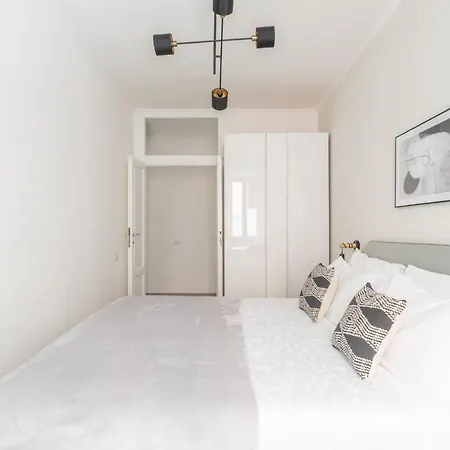 Apartment Iflat Peaceful Nest In Monti *