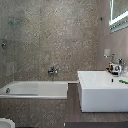 Navona Essence 3* Roma