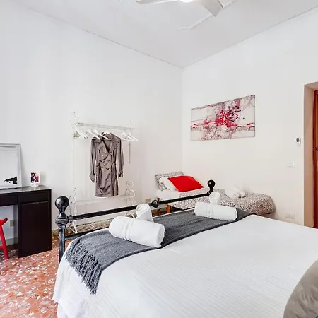Tasso Street 102 Apartamento *