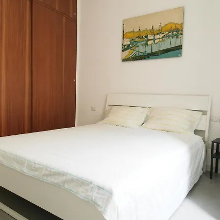 Your House 2b Apartment