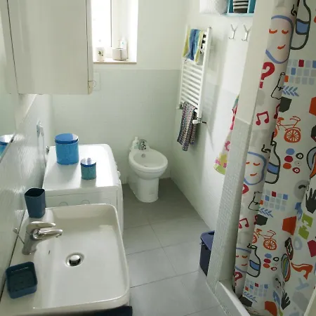 Apartment Your House 2b