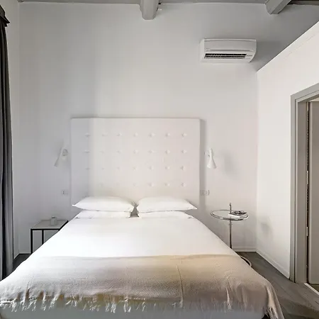 N - Space Modern Guestrooms Gasthuis Rome