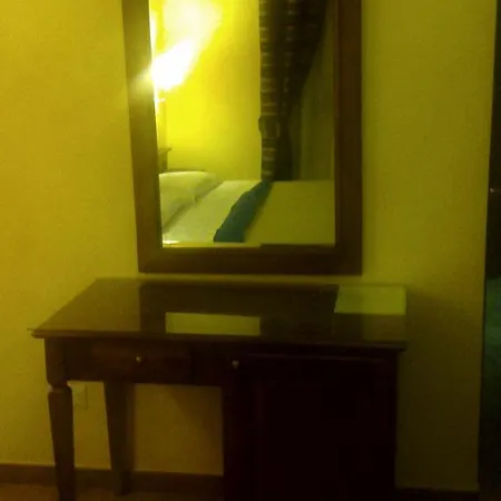 Pitagora House 3*