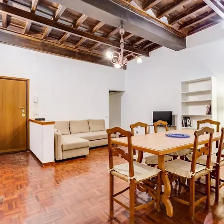 Spanish Steps Spacious Apartment *