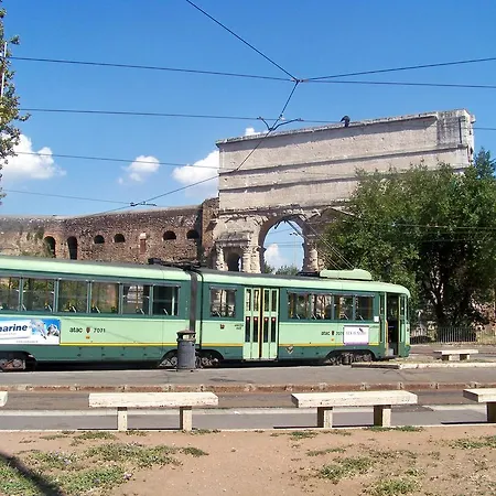 Bed & Breakfast Domus Sessoriana Roma