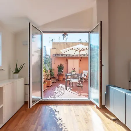 Trastevere Luxury With Terrace Apartment *