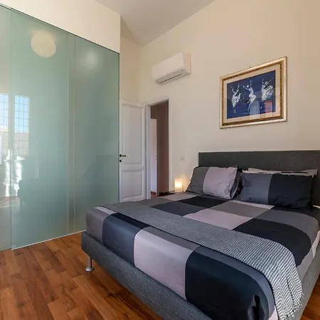 Trastevere Luxury With Terrace Apartment Rome