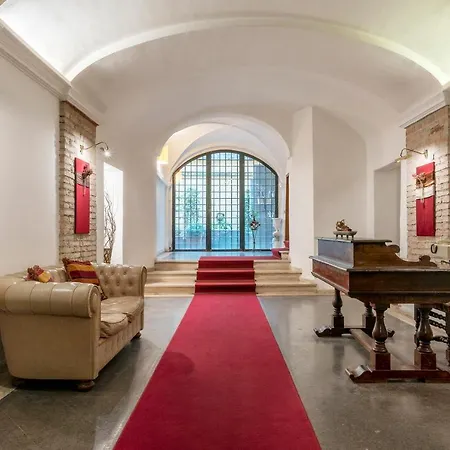 Foro Stylish And Apartment