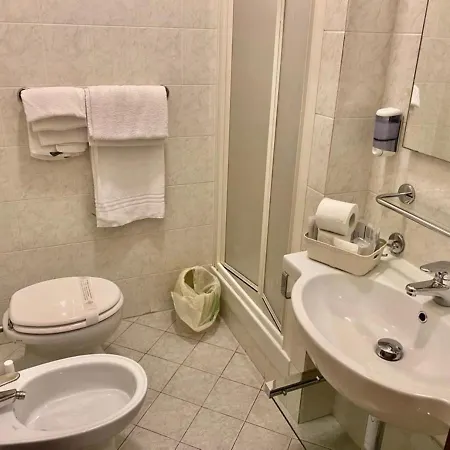 Guest house Roma Castle Termini 2*