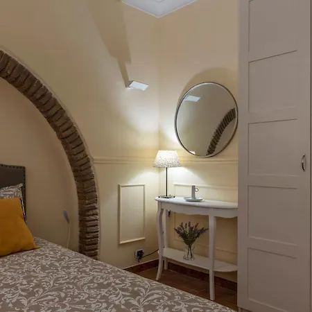 Piazza Navona & Pantheon Apartment *