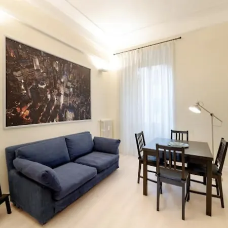 Apartamento Sunny Flat In Elegant Building Close To Colosseum Roma