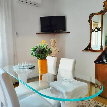 Non Ti Scordar Di Me - Granny's House Apartment