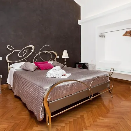 Bed & Breakfast Town House Fontana Di Trevi