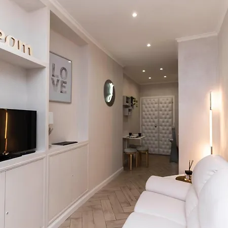 Apartment Silver Coliseum *