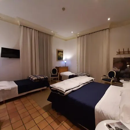 Cairoli 4* Roma