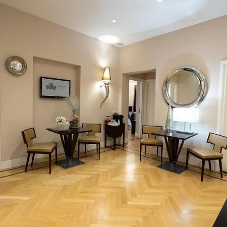 Cardilli Luxury 2* Řím