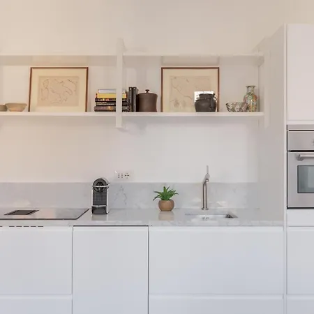 Iflat Lovely With View On Pope Window Apartment