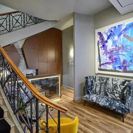 L'obelisque Maison De Luxe