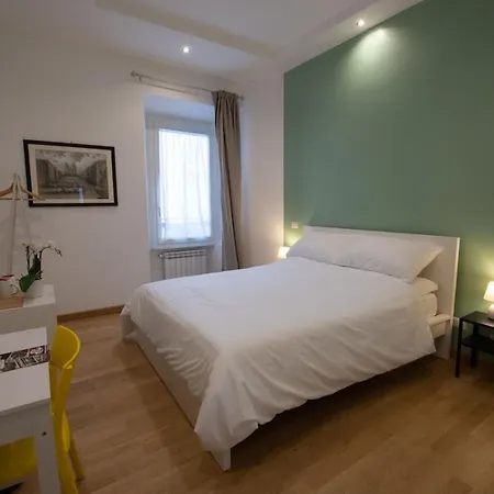 Domus Castroni Germanico * Roma