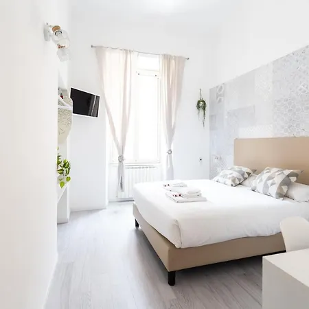White Gioberti Roma