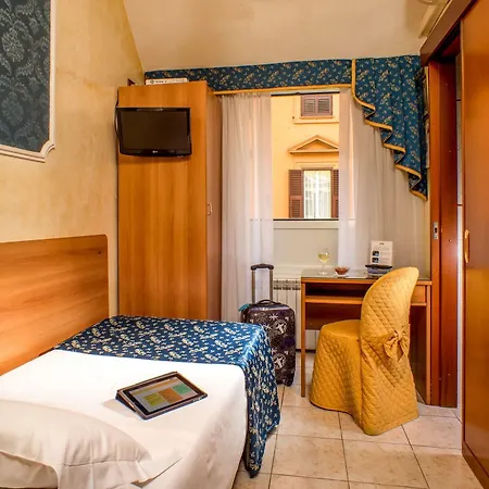 Assisi Hotel 3*