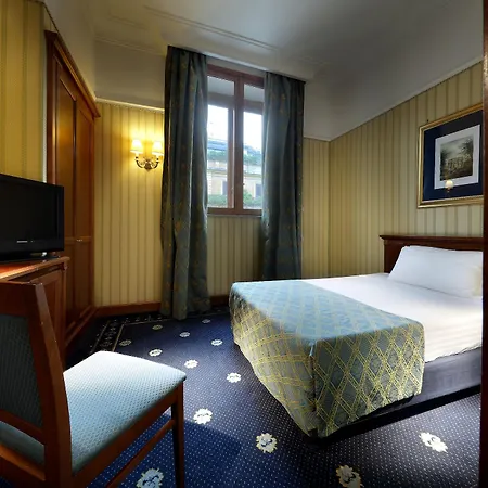 Exe International Palace Рим